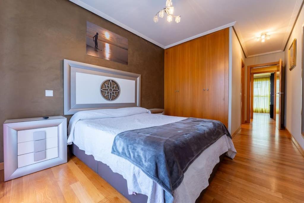 Apartamento En El Corazon De La Ciudad Con Parking Сантандер Екстер'єр фото