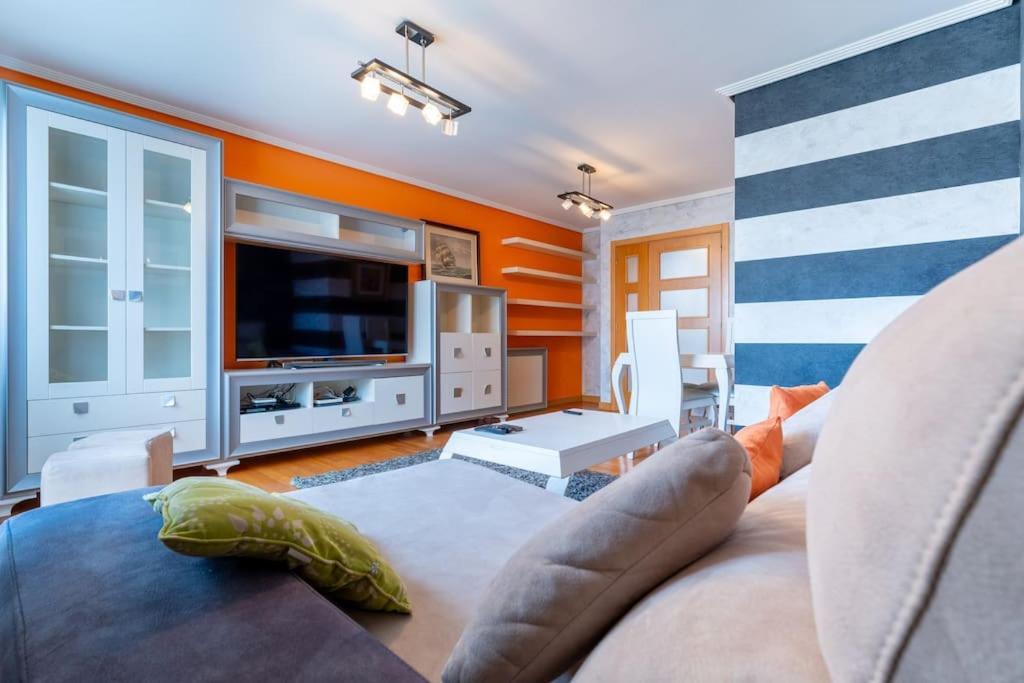 Apartamento En El Corazon De La Ciudad Con Parking Сантандер Екстер'єр фото